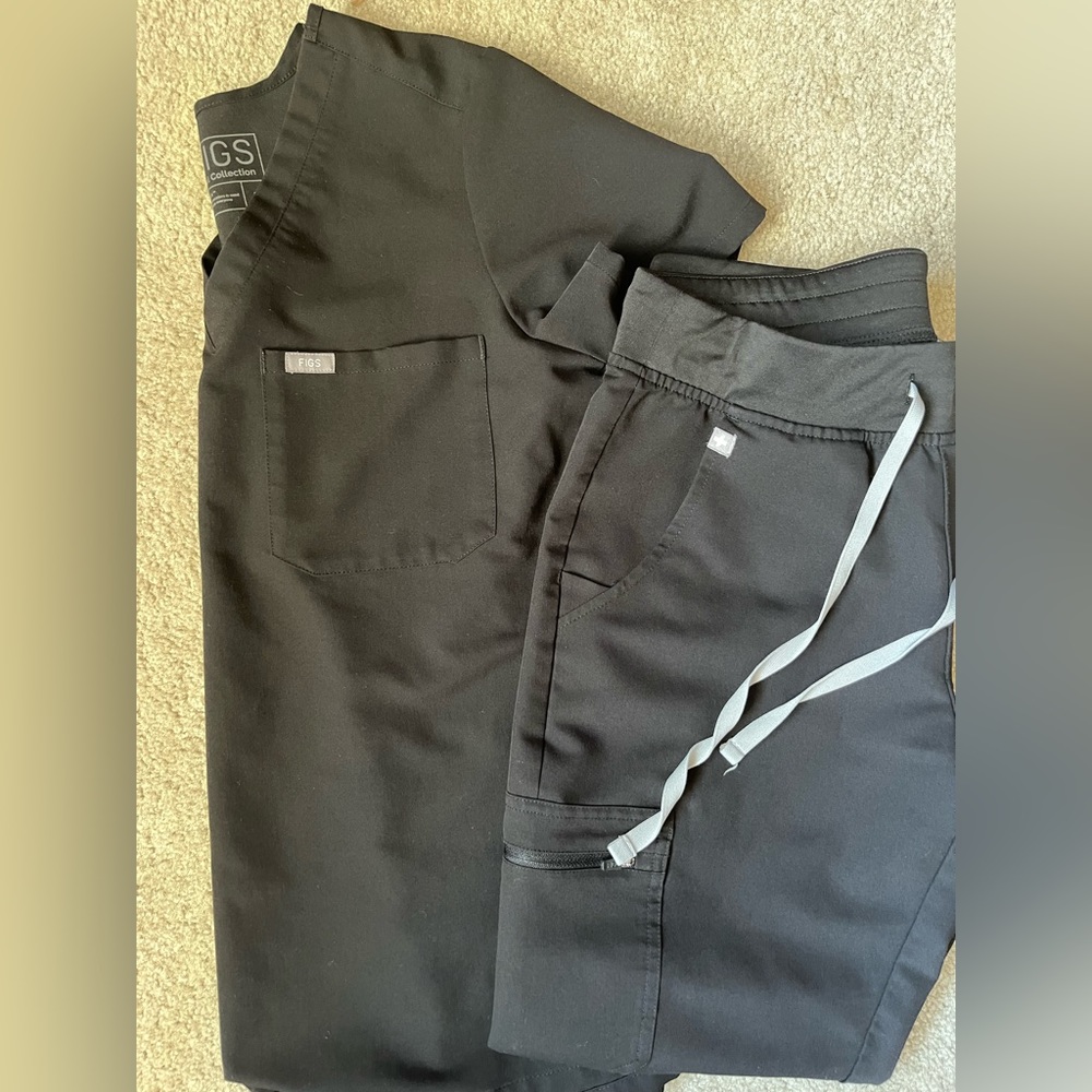 Figs Size S, Black, top and jogger set